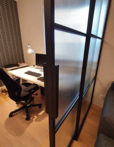 Drzwi-przesuwne-loft-szkło-ryflowane-Gdynia