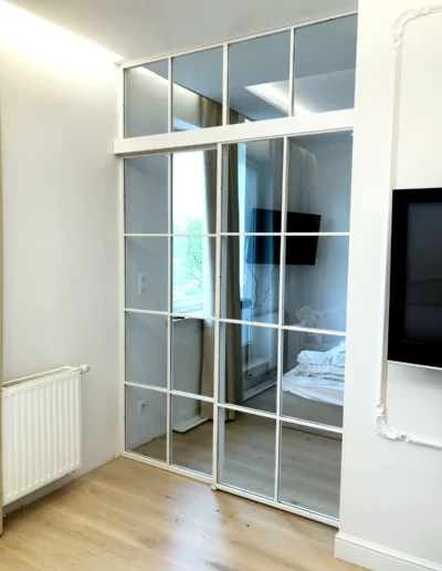 Ścianka-loft-do-sypialni-Gdynia