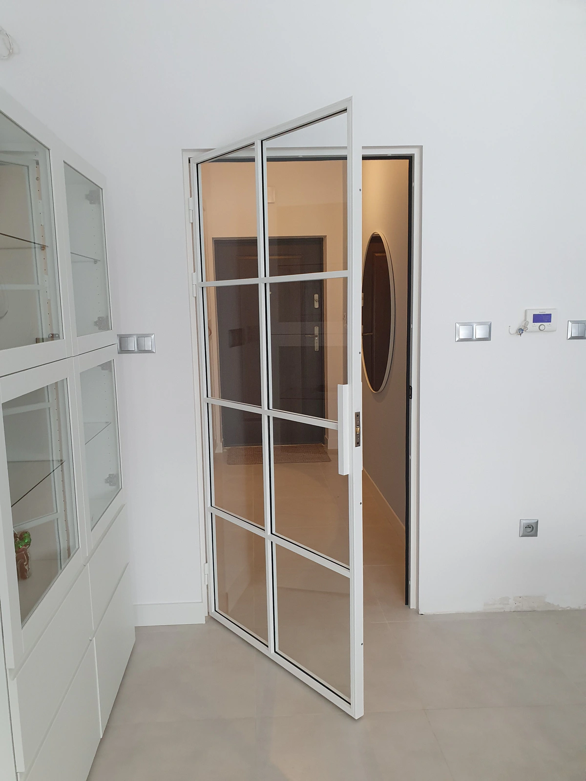 Drzwi loft do wiatrołapu w Słupsku białe